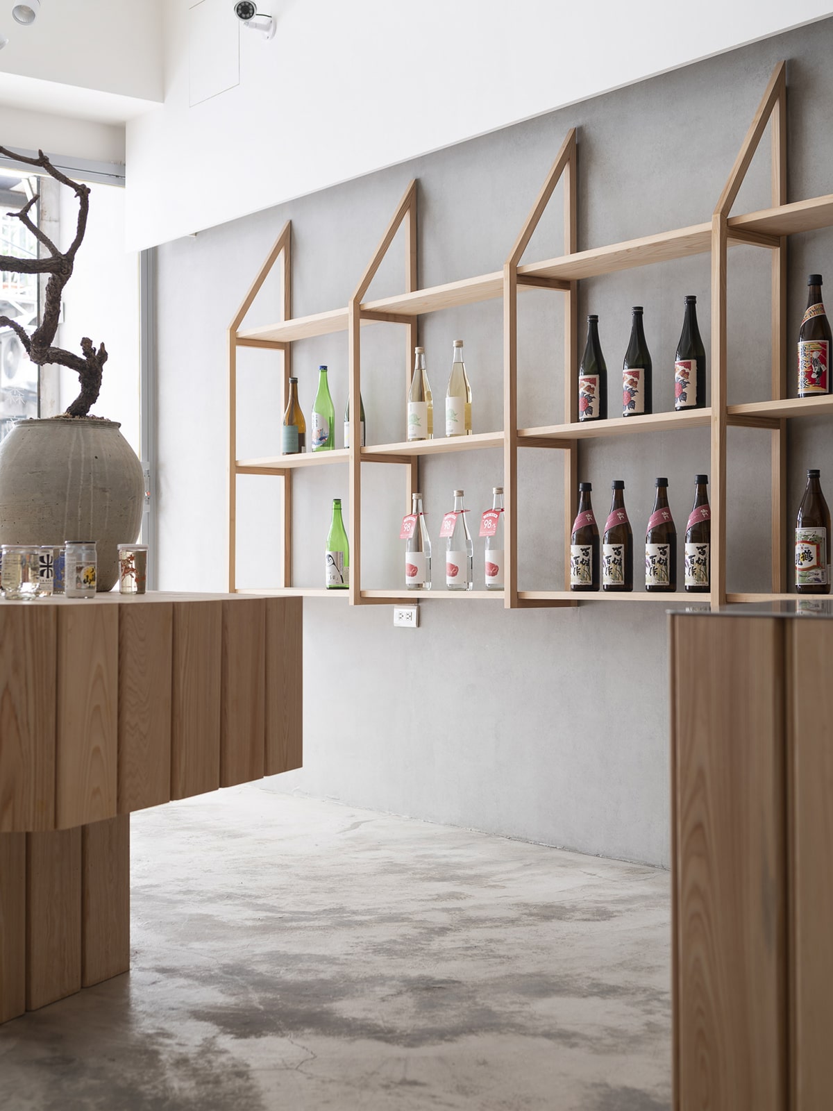 MORI liquor store(Chifeng street Projects)