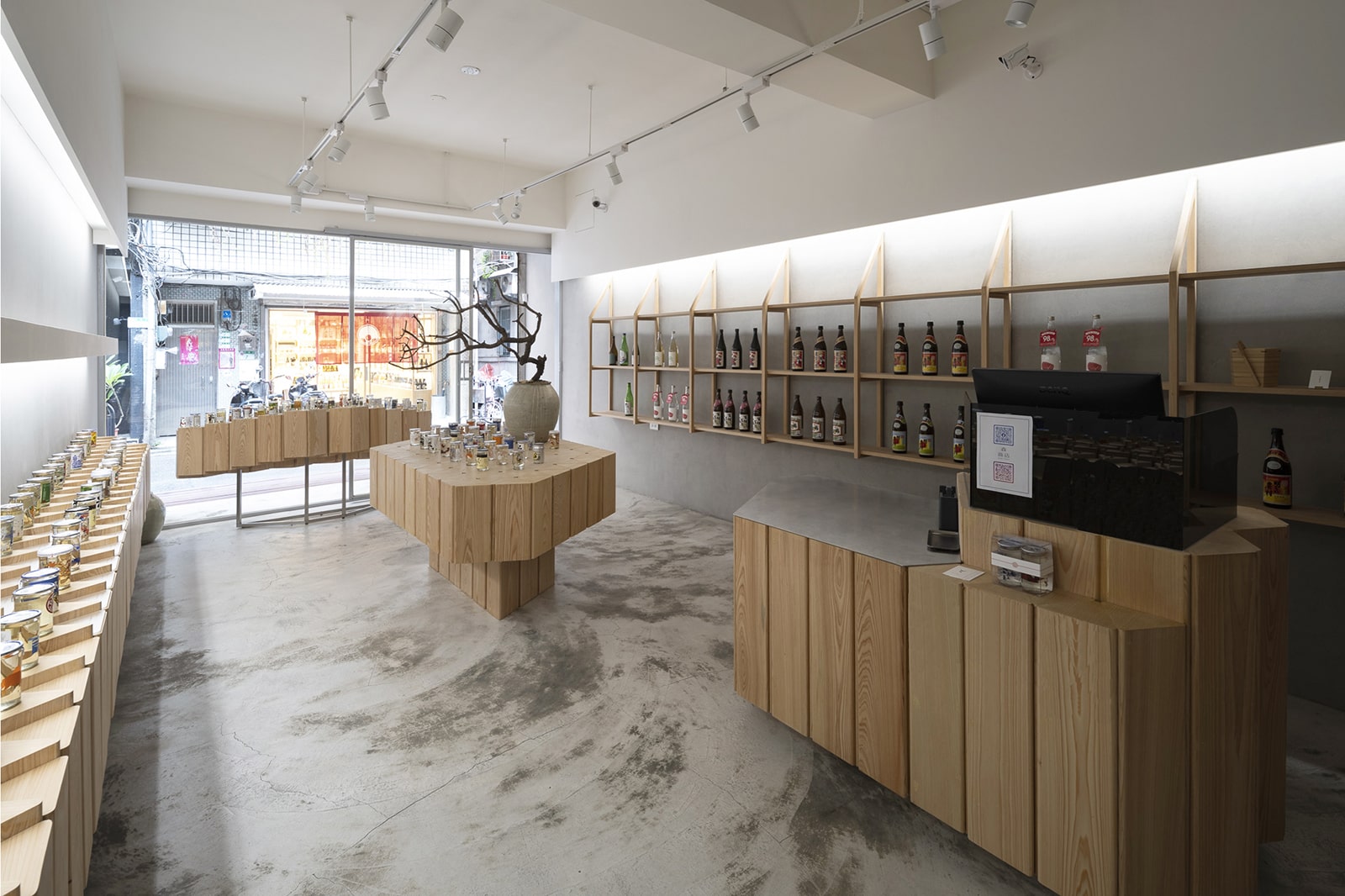 MORI liquor store(Chifeng street Projects)