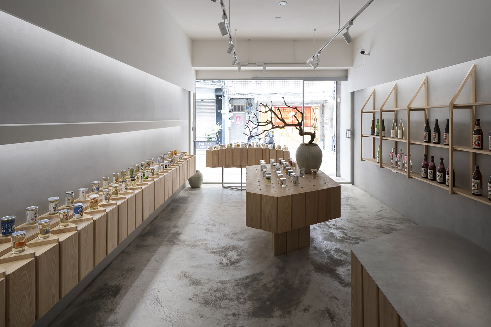 MORI liquor store(Chifeng street Projects)